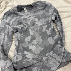 Lululemon cropped cross long sleeve